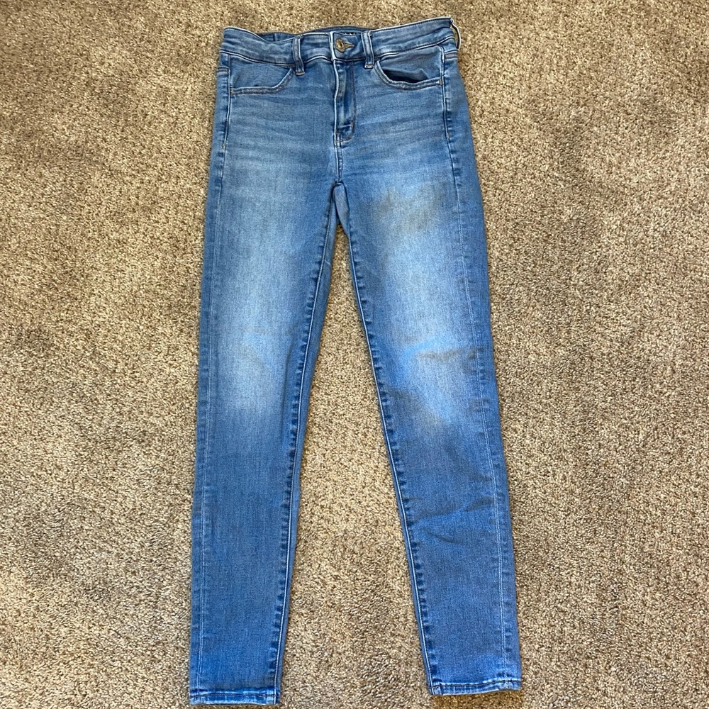 AMERICAN EAGLE light wash jeans